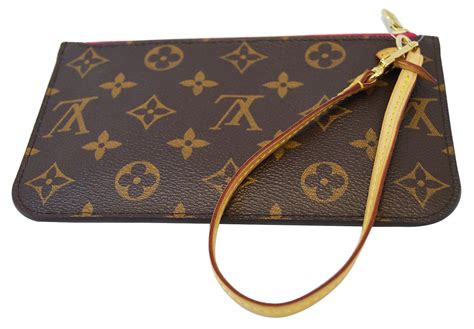 louis vuitton clutch dames|louis vuitton clutches and wristlets.